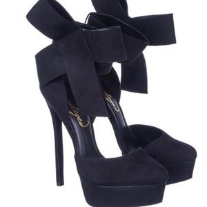 Privileged Panarama Bow Stilletos Platforms